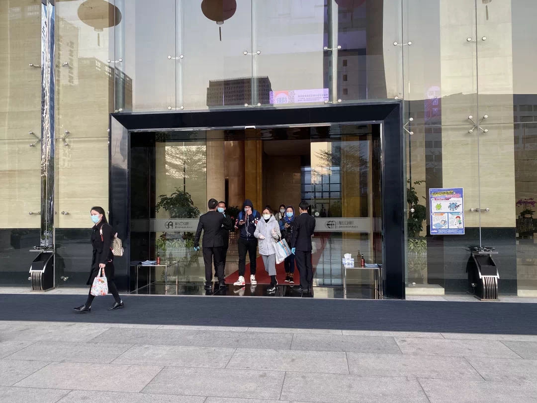 jinnianhui今年会上下齐心战“疫”情，党旗飘扬在一线